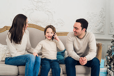 Як налагодити спілкування з родиною.